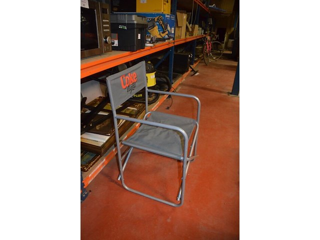 2 campingstoelen, 3 plooibare steekwagens, campingvuurtje - afbeelding 7 van  10