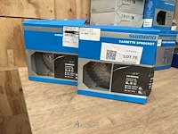 2 cassettes shimano