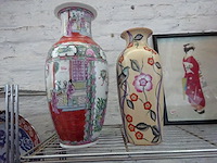 2 chinese vazen hoogte 33cm en 40cm - afbeelding 1 van  4