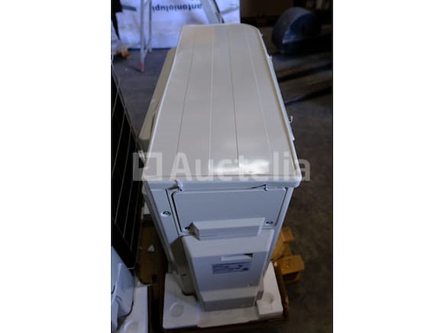 2 daikin buitenlucht-naar-water warmtepompen - afbeelding 2 van  9