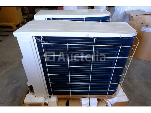 2 daikin buitenlucht-naar-water warmtepompen - afbeelding 5 van  9
