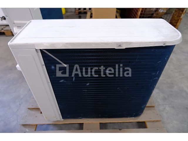 2 daikin buitenlucht-naar-water warmtepompen - afbeelding 3 van  10