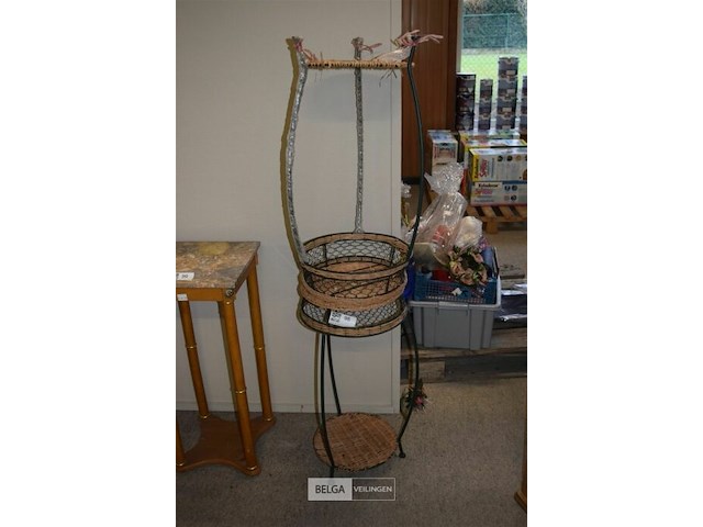 2 deco bijzet tafel met riet - afbeelding 1 van  3