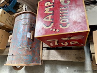 2 decoratieve kisten - afbeelding 1 van  3