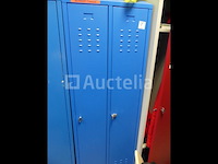 2 delbart garderobe/kluisjes