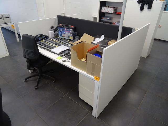 2-delig bureaueiland + 2x bureaustoel - afbeelding 1 van  5