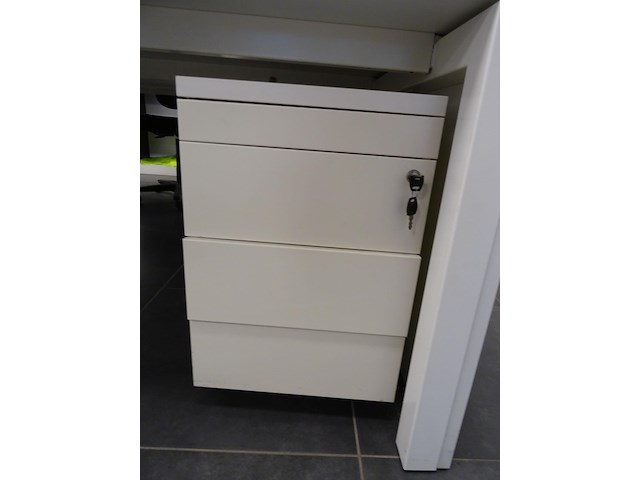 2-delig bureaueiland + 2x bureaustoel - afbeelding 2 van  5
