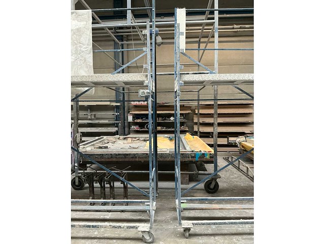 2 delig mobiel werkplatform - afbeelding 10 van  12