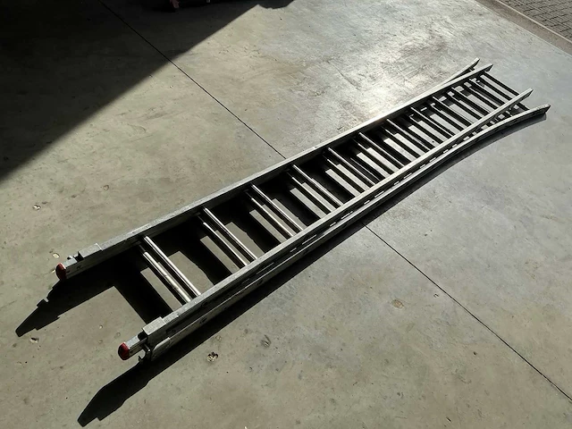 2-delige 2x12 alu ladder - afbeelding 1 van  2
