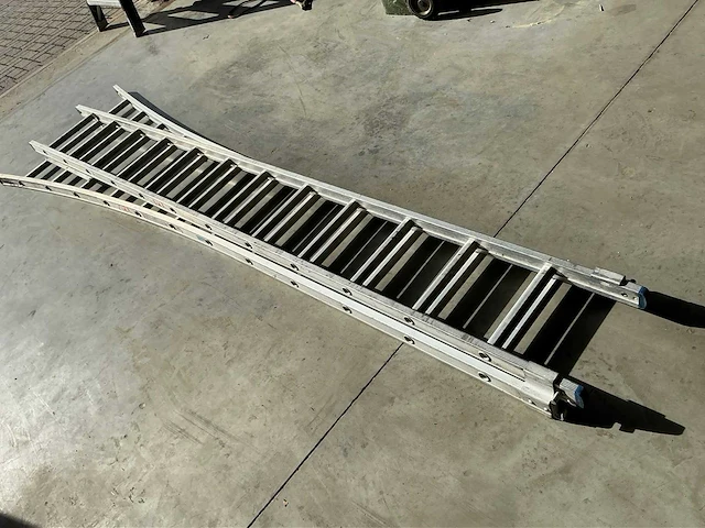2-delige 2x12 alu ladder - afbeelding 1 van  2