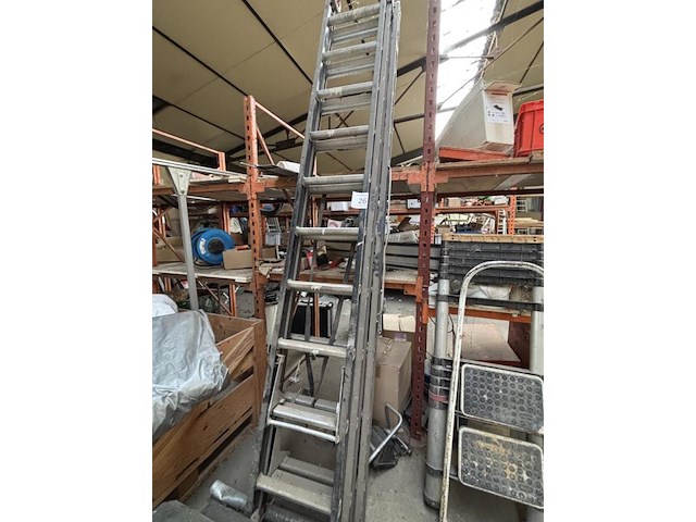 2 delige alu ladder - afbeelding 1 van  2