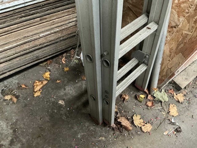 2 delige aluminium schuifladder - afbeelding 2 van  4