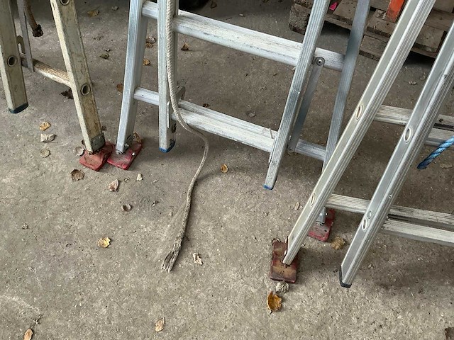 2 delige schuifladder (3x) - afbeelding 6 van  13