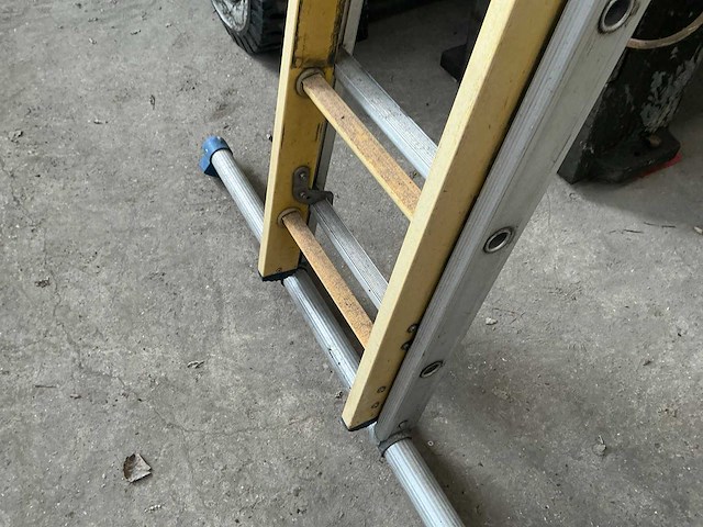 2 delige schuifladder - afbeelding 3 van  4