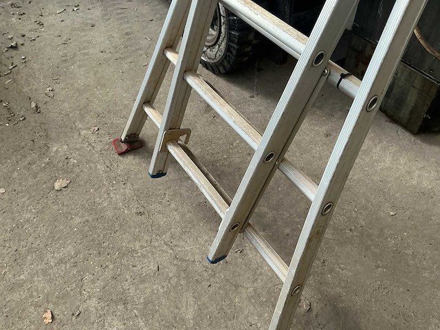 2 delige schuifladder - afbeelding 3 van  4