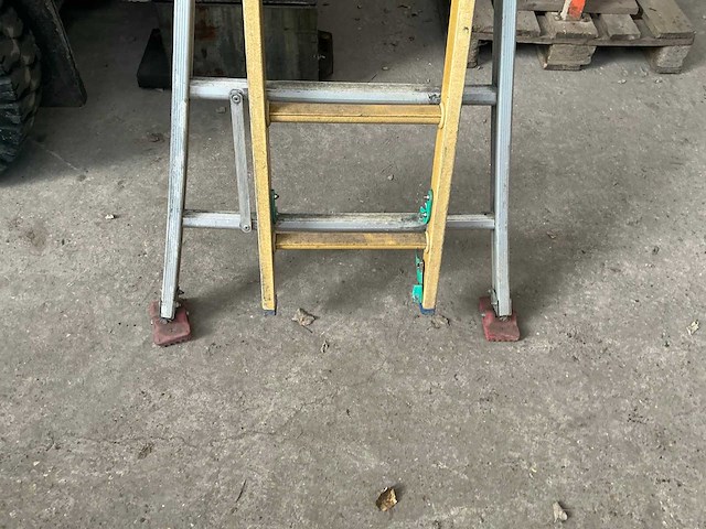 2 delige schuifladder - afbeelding 2 van  4