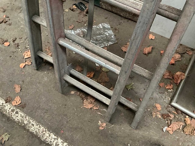 2 delige schuifladder - afbeelding 3 van  3