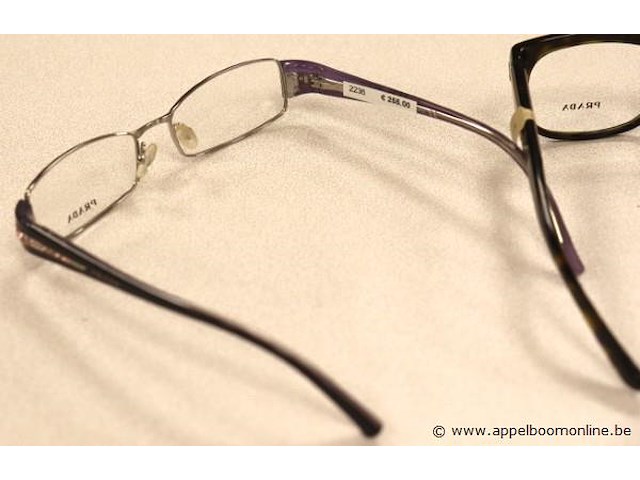 2 design brilmonturen prada - afbeelding 4 van  5