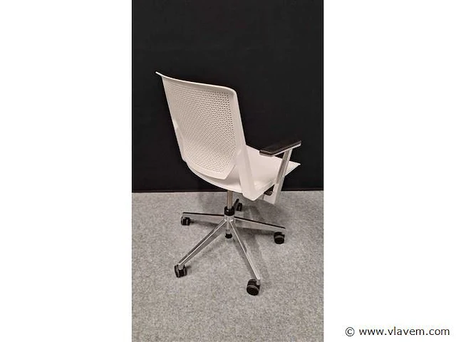 2 design vergadertafelstoelen haworth - afbeelding 6 van  7