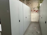 2-deurs metalen archiefkast (4x) - afbeelding 1 van  3