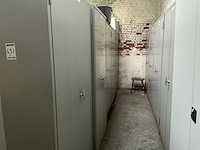 2-deurs metalen archiefkast (5x) - afbeelding 1 van  4