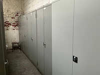 2-deurs metalen archiefkast (5x) - afbeelding 2 van  4