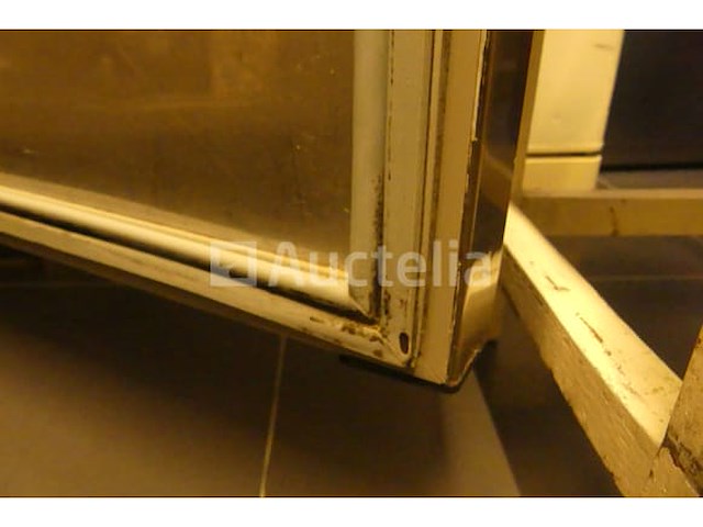 2-deurs roestvrijstalen koelkast merk en model onleesbaar - afbeelding 3 van  8