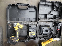 2 dewalt accuschroevendraaiers - afbeelding 1 van  6