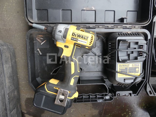 2 dewalt accuschroevendraaiers - afbeelding 5 van  6