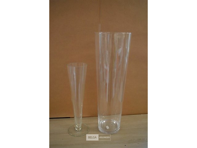 2 div glazen vazen h= 50 en 32 cm - afbeelding 1 van  3