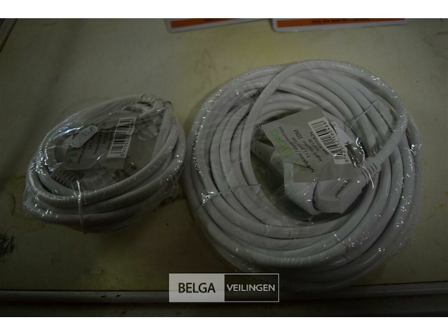 2 div verlengkabels - afbeelding 1 van  3