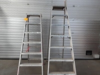 2 diverse alu trapladders - afbeelding 1 van  2