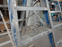 2 diverse alu trapladders - afbeelding 3 van  3