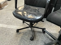 2 diverse bureaustoelen waaronder ahrend - afbeelding 5 van  10