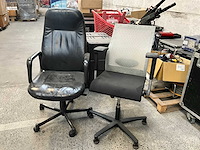 2 diverse bureaustoelen waaronder ahrend - afbeelding 1 van  10