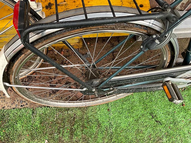 2 diverse fietsen - afbeelding 2 van  6