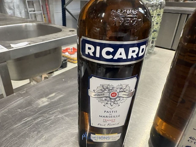 2 diverse flessen pastis - afbeelding 4 van  5