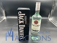 2 diverse geestrijke dranken bacardi en jack daniels