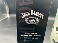 2 diverse geestrijke dranken bacardi en jack daniels - afbeelding 3 van  3