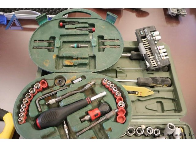 2 diverse gereedschapsets - afbeelding 2 van  3