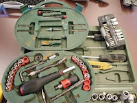 2 diverse gereedschapsets - afbeelding 2 van  3