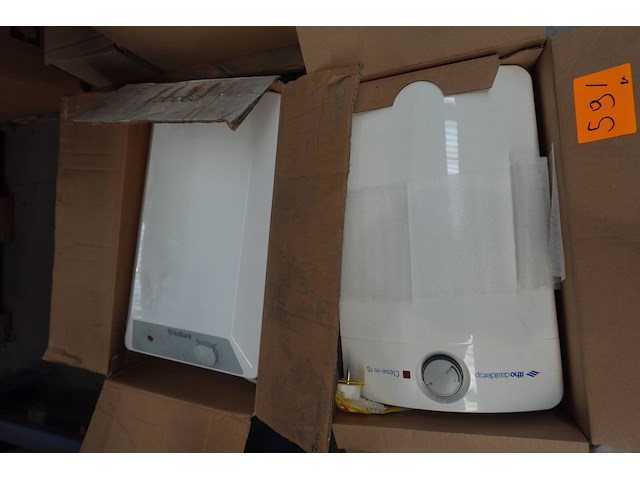 2 diverse keuken boilers vaillant en itho - afbeelding 1 van  3