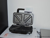 2 diverse keukenapparaten, wo. broodrooster en sandwichmaker, werking niet gekend - afbeelding 1 van  2