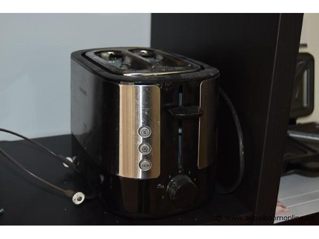 2 diverse keukenapparaten, wo. broodrooster en sandwichmaker, werking niet gekend - afbeelding 2 van  2