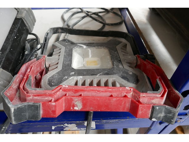 2 diverse led-bouwlampen brennenstuhl - afbeelding 3 van  3