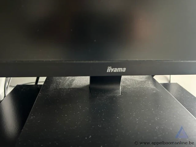 2 diverse monitoren wo. iiyama / hp - afbeelding 2 van  3