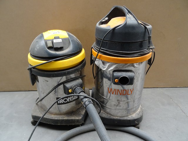 2 diverse stofzuigers - afbeelding 2 van  5