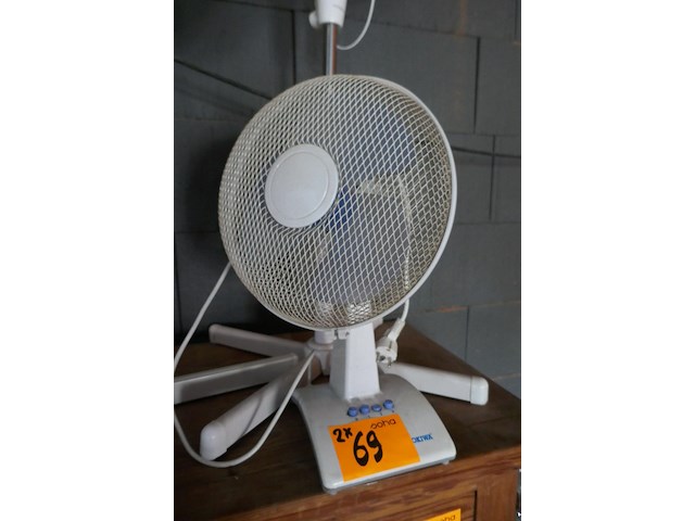 2 diverse ventilators - afbeelding 2 van  3