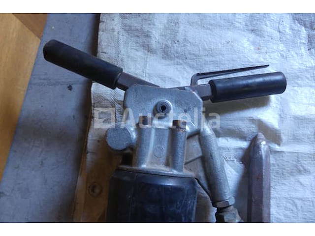 2 doosan pneumatische chippers - afbeelding 4 van  7