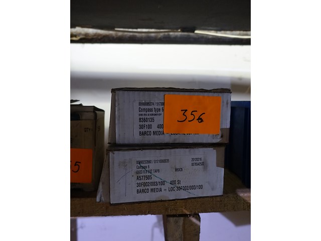 2 dozen bouten en moeren - afbeelding 1 van  4